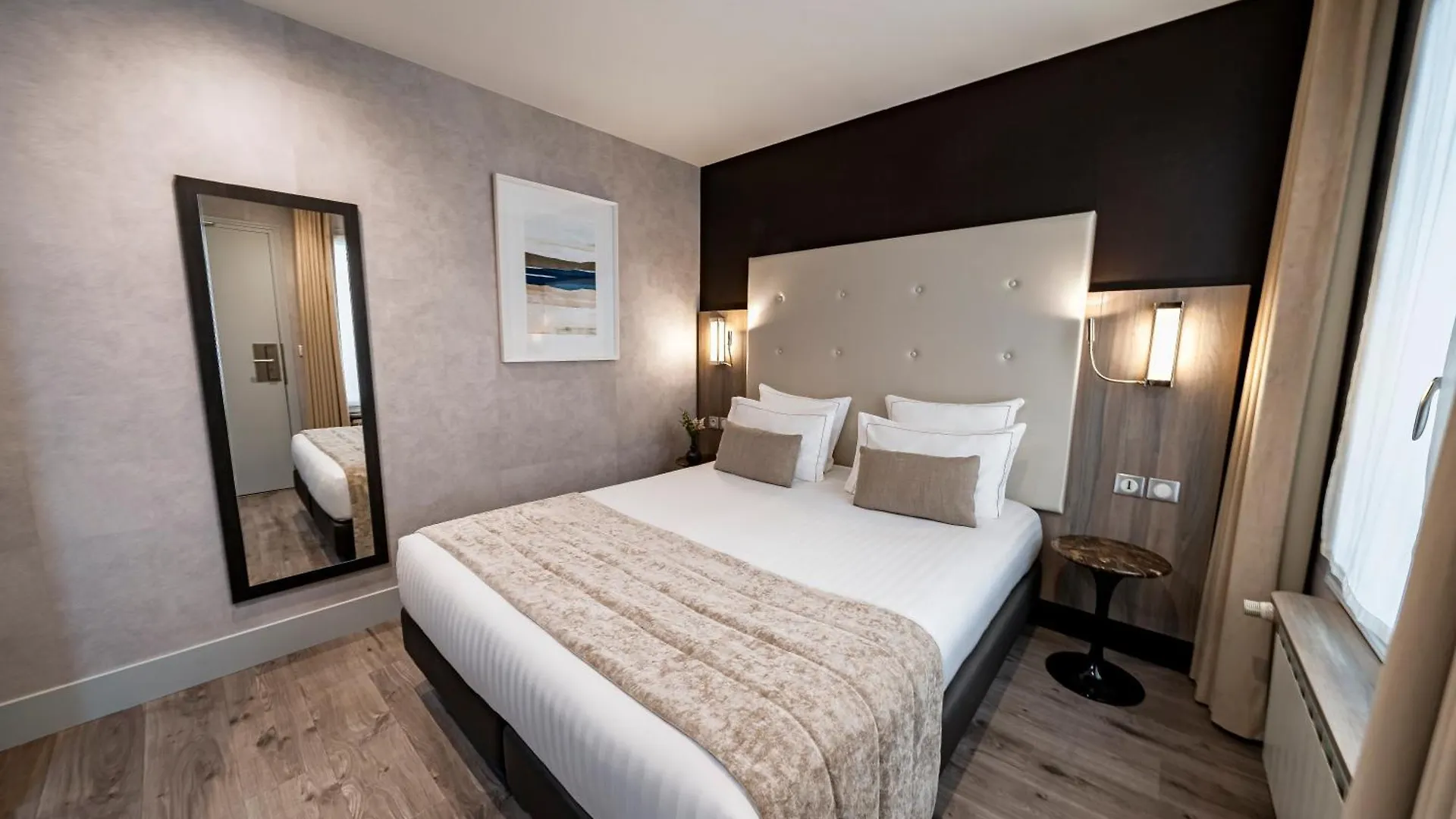 De La Paix Tour Eiffel Hotel 3*