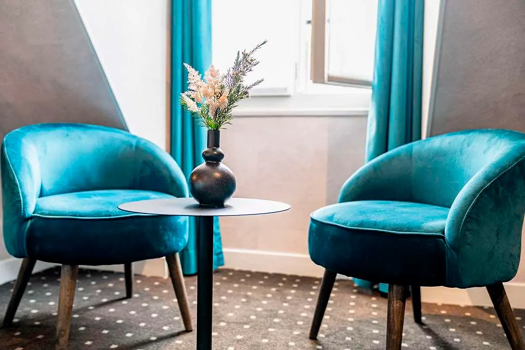 De La Paix Tour Eiffel Hotel