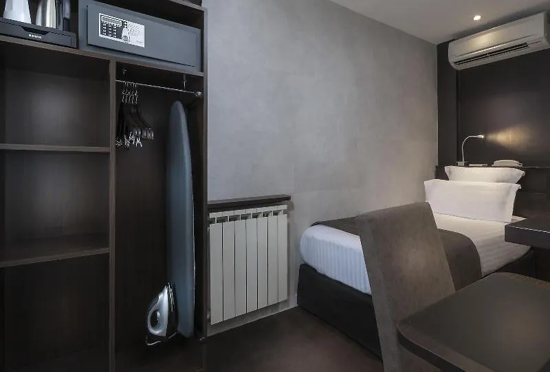 Hotell De La Paix Tour Eiffel 3*