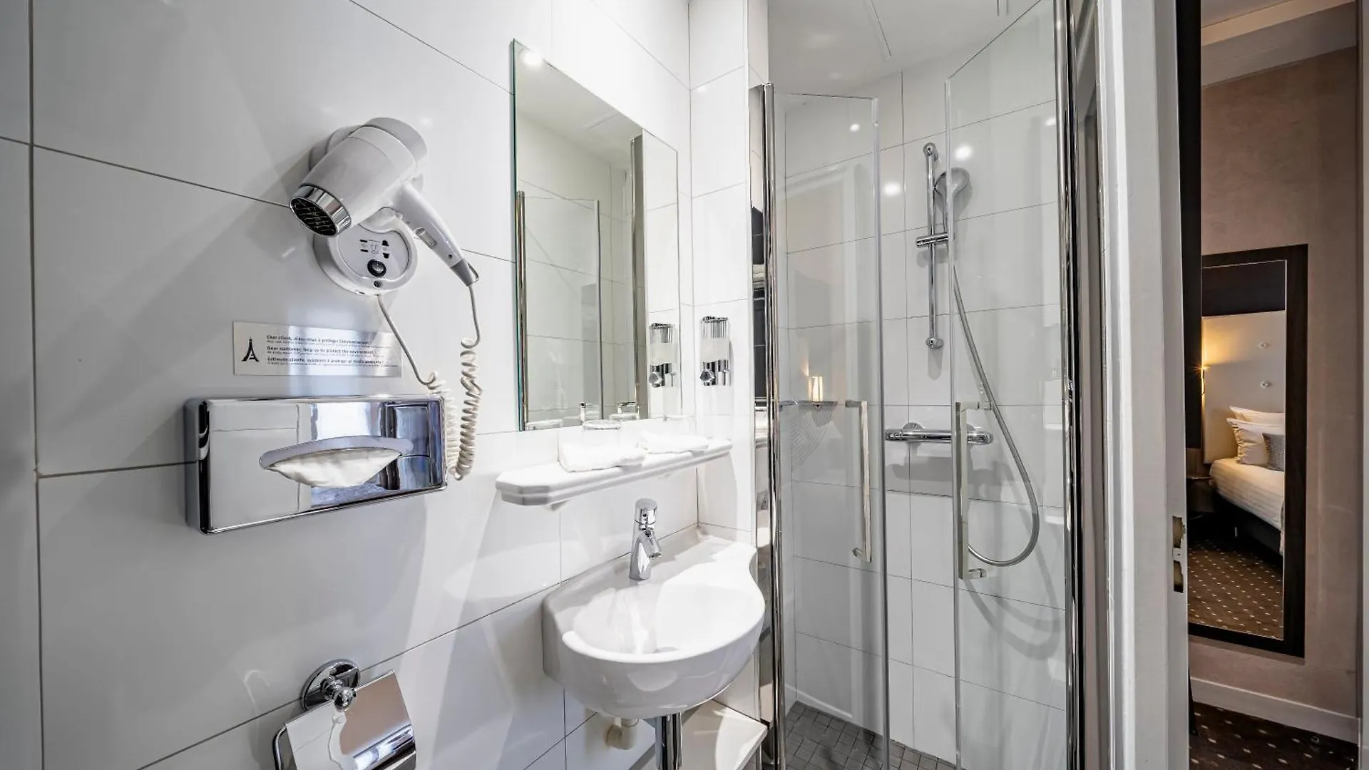 De La Paix Tour Eiffel Hotell 3*