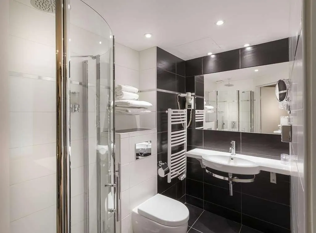 Hotell De La Paix Tour Eiffel 3*